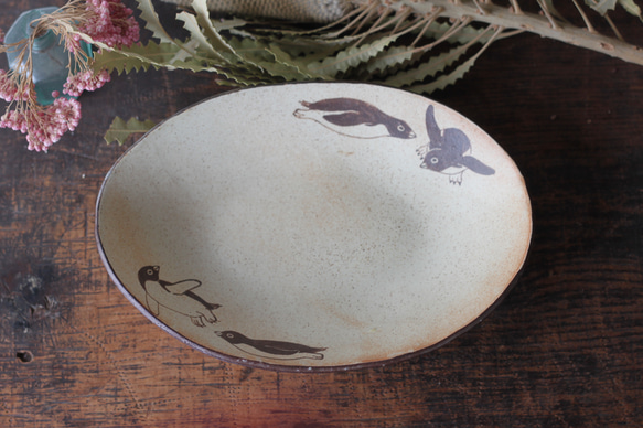 マット釉楕円鉢 アデリーペンギン 1枚目の画像