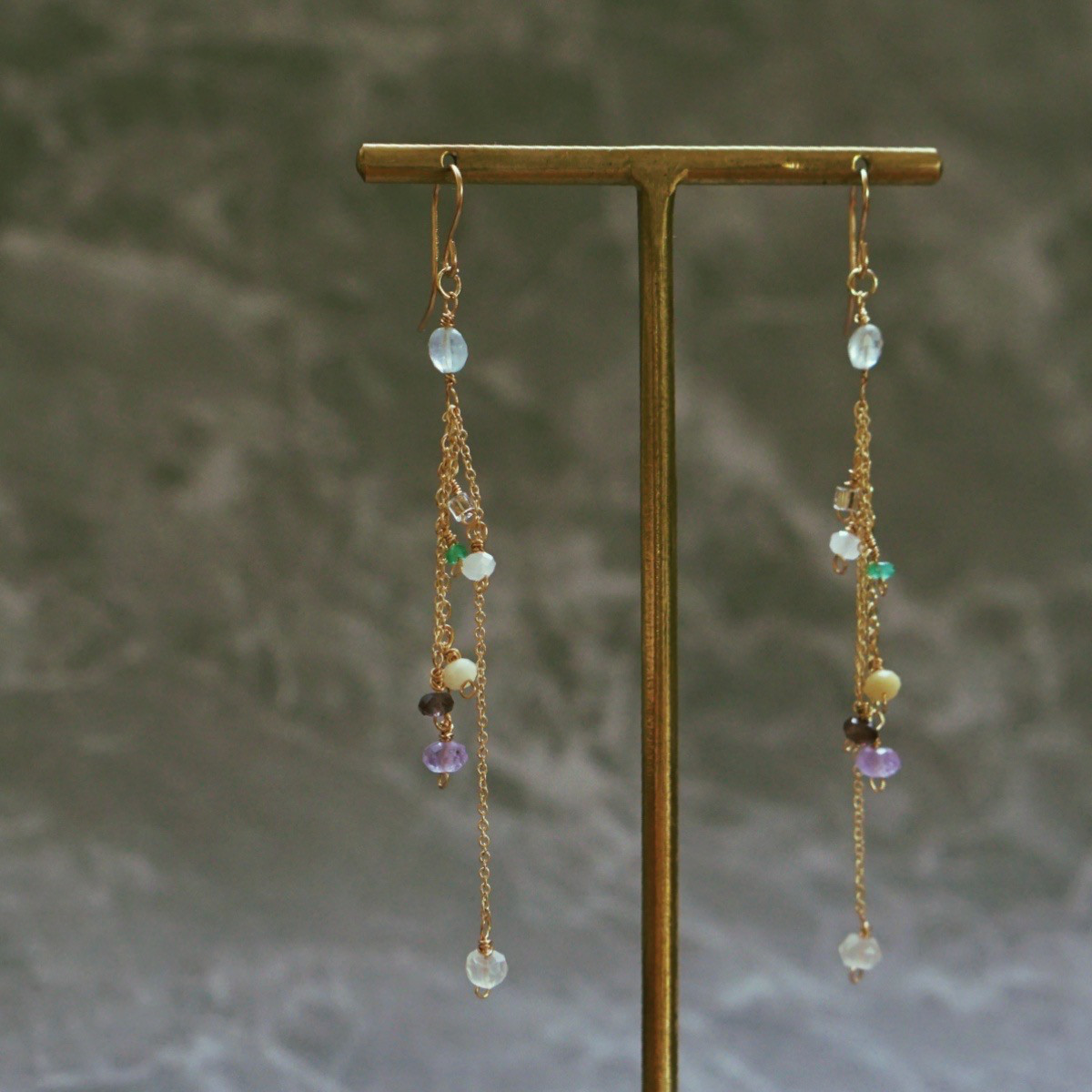 3チェーンのロングピアス