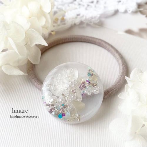 white ～雨の花色～ ／ ボタニカル レジン ヘアゴム（ポニーフック 