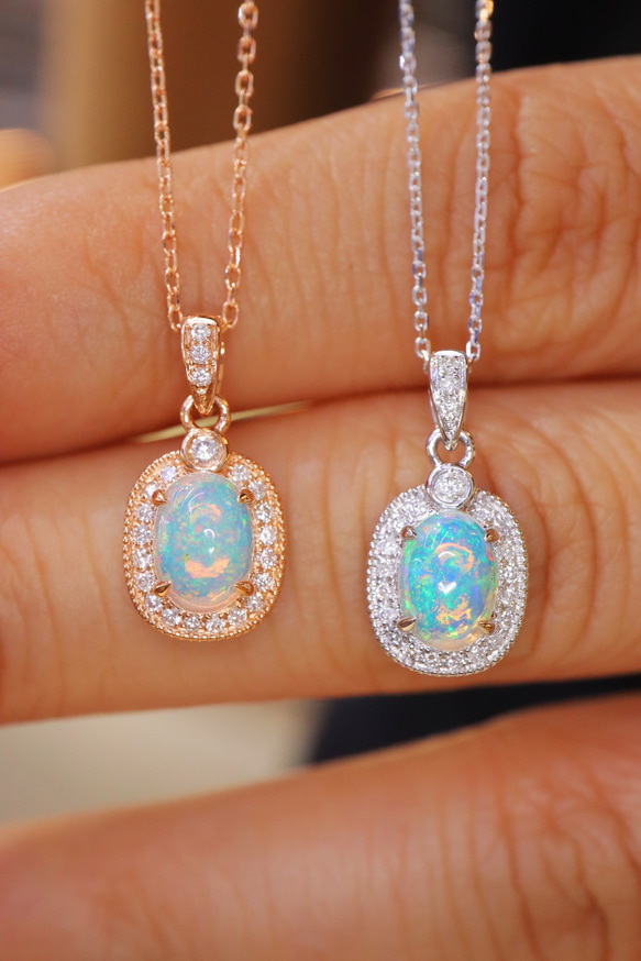 天然ダイヤモンド付きオパールペンダント