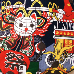 和柄丸みトートバッグ 猫祭り 東北三大祭り まねき猫手提げバッグ Dカン付き2WAY 2枚目の画像