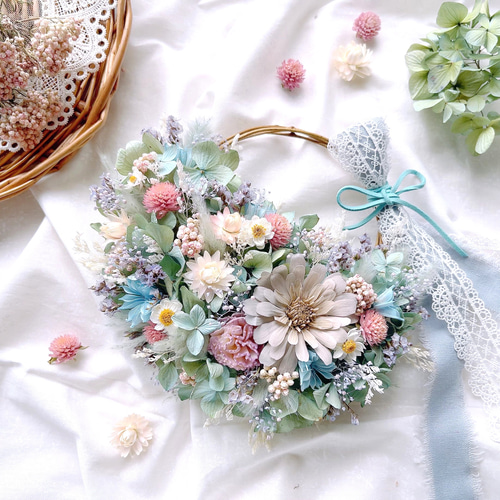 ❁プリザーブド紫陽花とスターチスと木の実たちリース❁