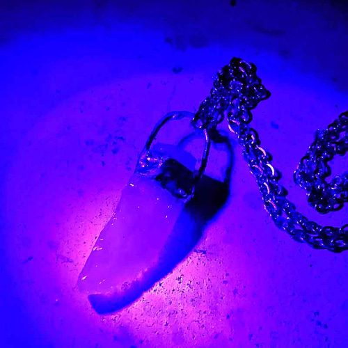 北海道オパール(HOKKAIDO Opal)」ペンダント ネックレス‐地中の虹・北海道オパール（北海道石）ペンダント2種