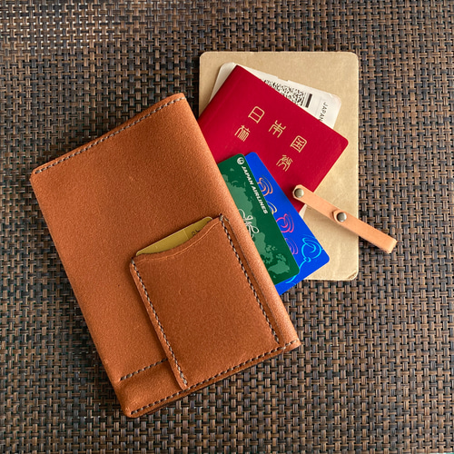 右旅券 ブラウン床革】国際免許証＆SIMカードが入るパスポートケース