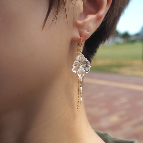 Q's B ♦︎14kgfsunflowerカービングピアス/イヤリング Q's B 様専用♦︎14kgfsunflowerカービングピアス/イヤリング