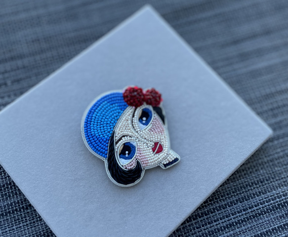 ビーズ刺繍のブローチ　-昭和レトロな乙女-maiden 4枚目の画像