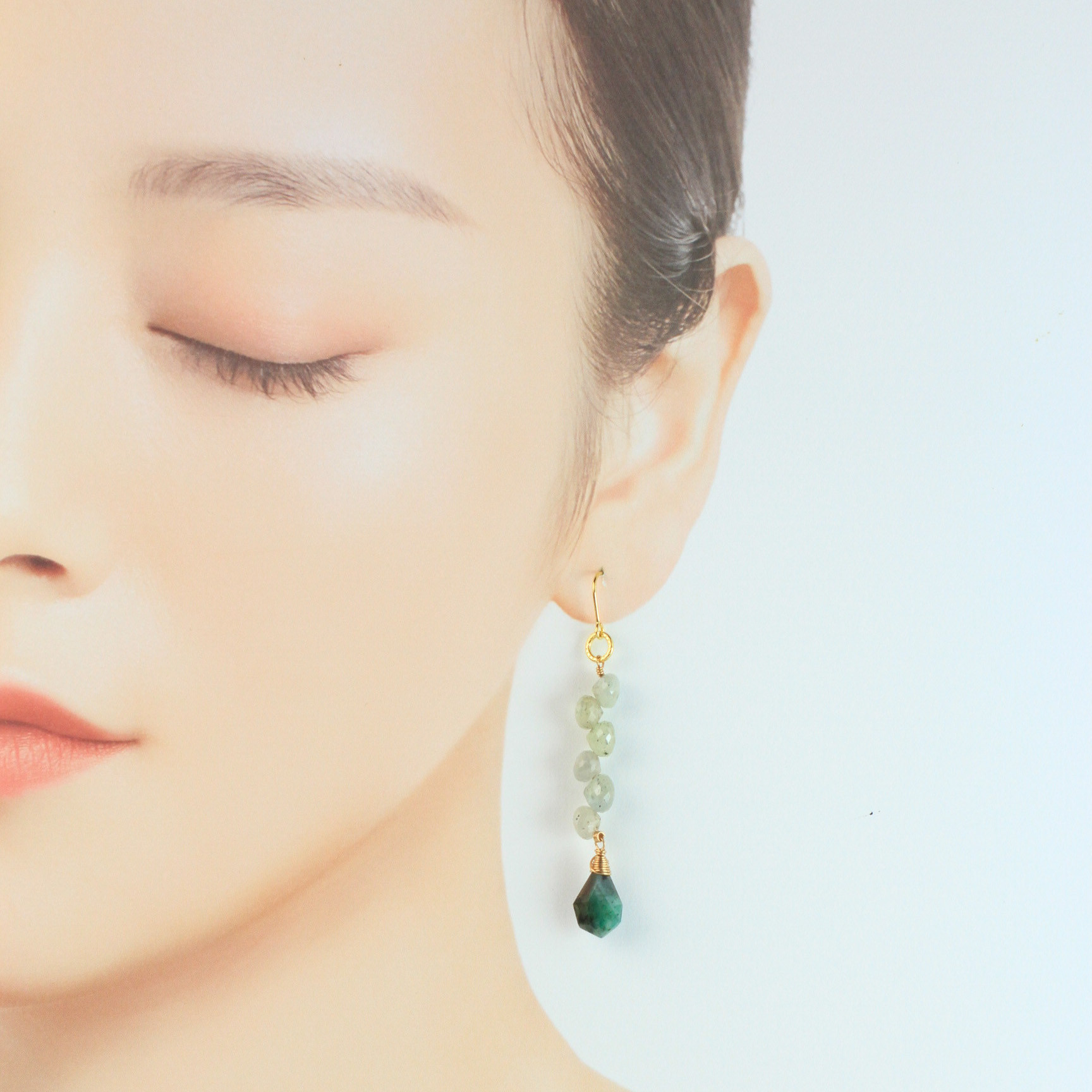 【4種から選べる】オニオンサファイア 耳飾り