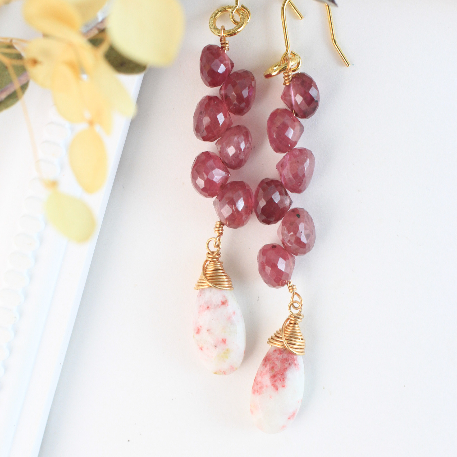 【4種から選べる】オニオンサファイア 耳飾り