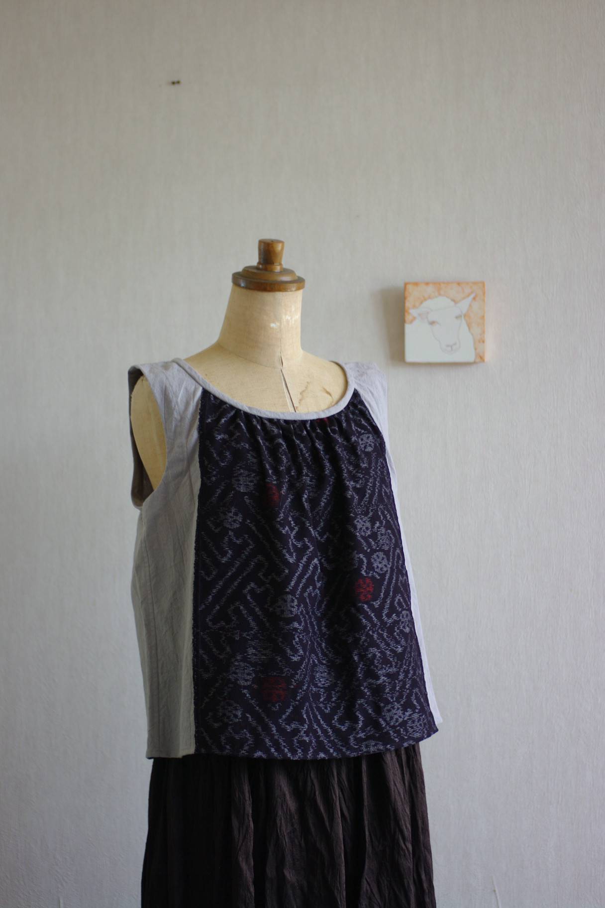 久留米絣の小さなブラウス　濃紺地にリンズ柄