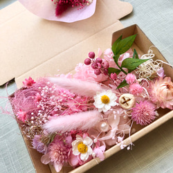 フェミニンピンク花材詰め合わせ 1枚目の画像