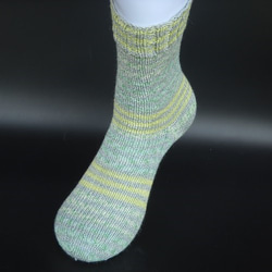 手編みの靴下　コットンと竹繊維を含んだ糸で編んだ靴下（女性用 e） 1枚目の画像