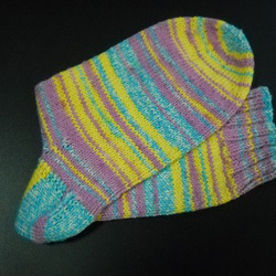 手編みの靴下　コットンを多く含んだ糸で編んだ靴下（女性用） 6枚目の画像