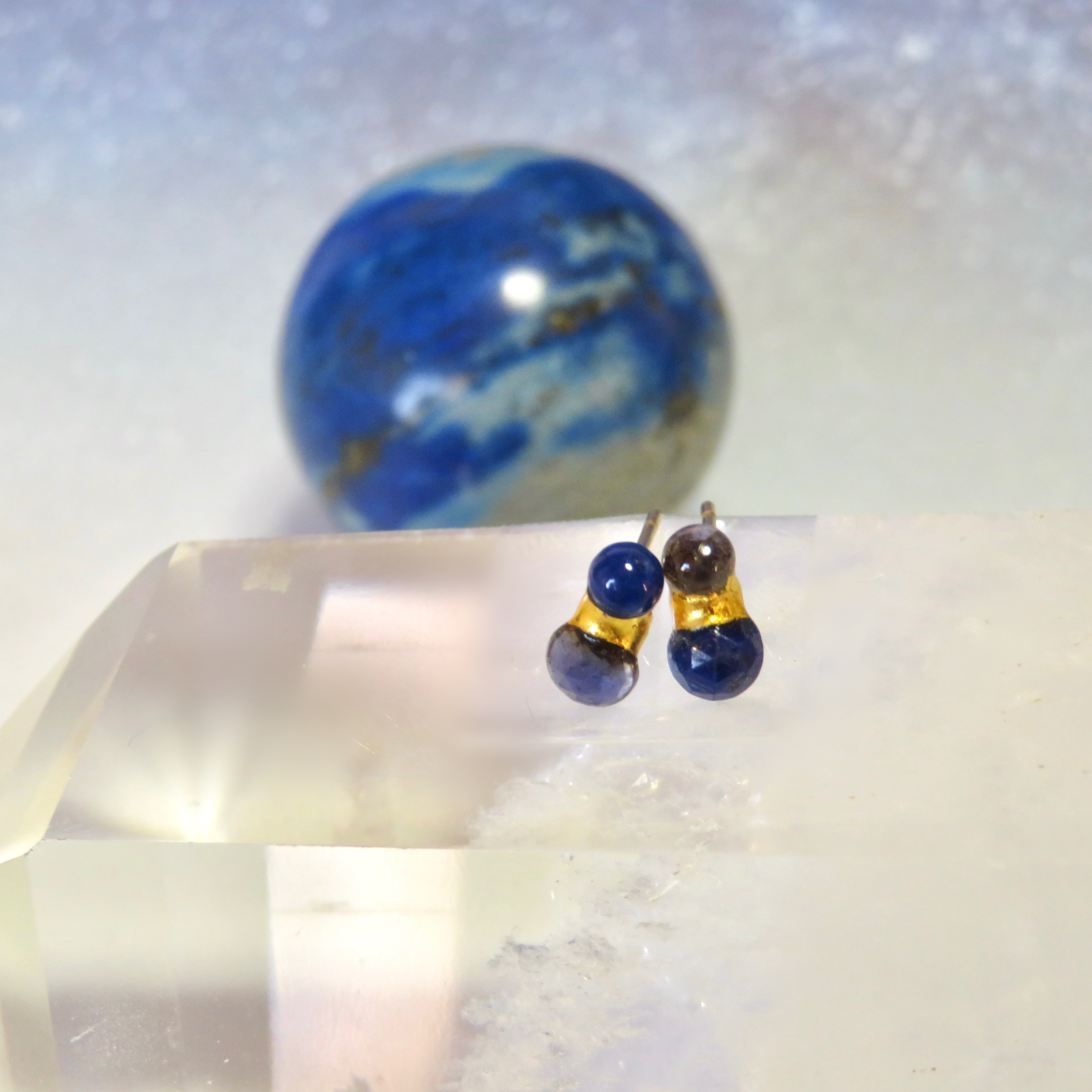 ガラスの地球＊Lapis lazuli× Iolite＊金継ぎピアス／SS size