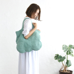 オールシーズン使える！コットンクロシェニット 大きなトートバッグ 内布付きで便利さ倍増 （ミントグリーン) 5枚目の画像