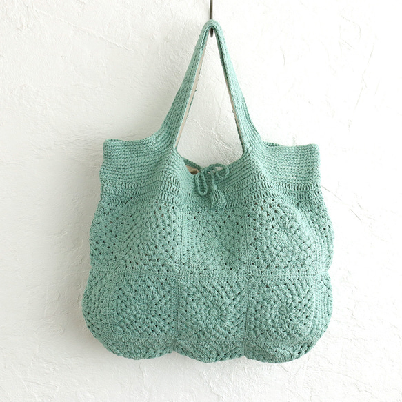 オールシーズン使える！コットンクロシェニット 大きなトートバッグ 内布付きで便利さ倍増 （ミントグリーン) 13枚目の画像