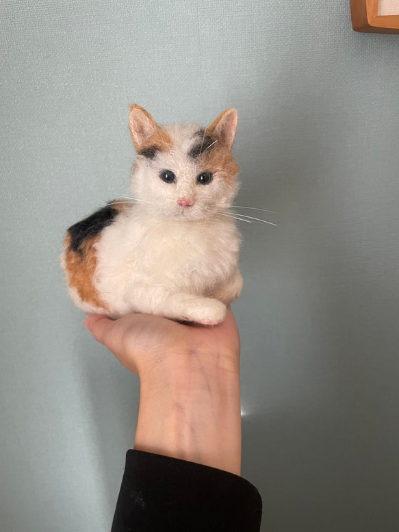 新作人気 三毛猫 手乗り子猫 ミケ 羊毛 ねこ ぬいぐるみ 羊毛フェルト 羊毛フェルト