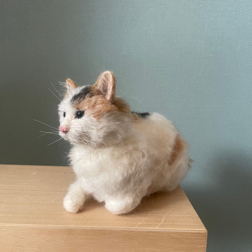 手乗り子猫 三毛猫 ミケ 羊毛フェルト ぬいぐるみ ねこ 羊毛フェルト
