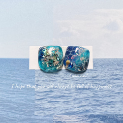 現品限り♡フットネイルチップ　 夏　海　ブルー　オーロラ　波ネイルデザイン　白波　深く蒼く　奥行きねいる 2枚目の画像