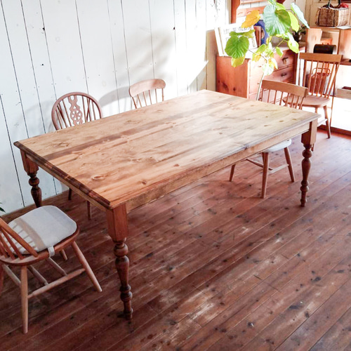 おしゃれなダイニングテーブルbrocante 輸入住宅向けターンド おしゃれなダイニングテーブルbrocante 輸入住宅向けターンド