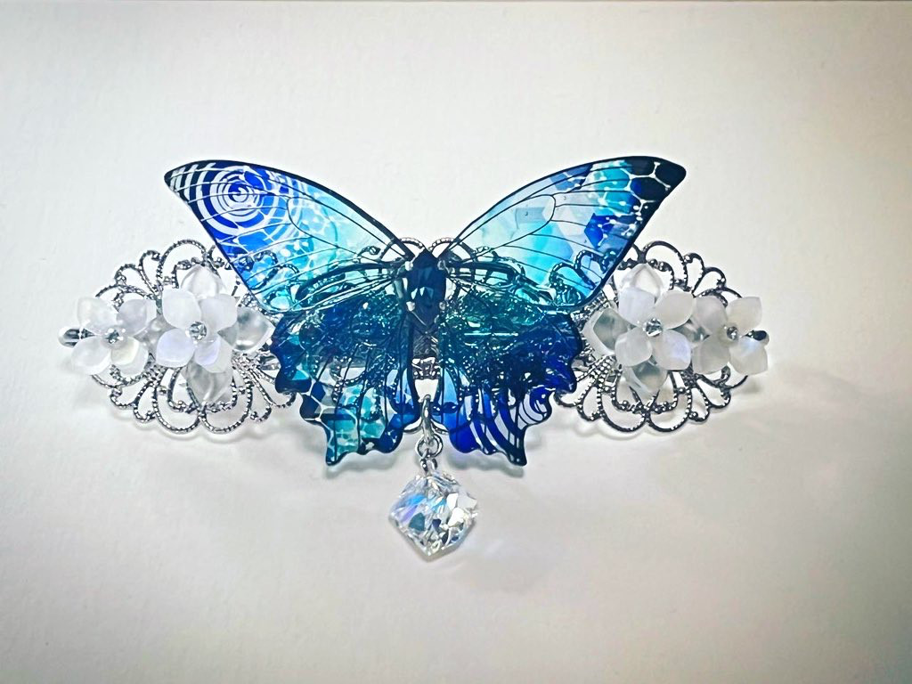 在庫限り】立体蝶々のバレッタ（蒼/紫陽花) バレッタ ありあけ