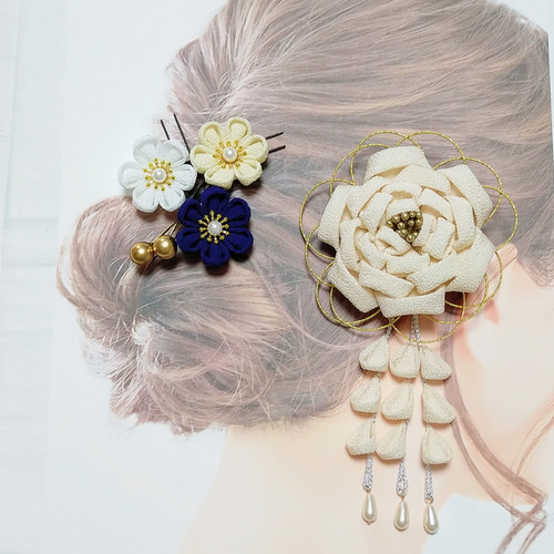 つまみ細工の髪飾り(カメリア) 夏祭り髪飾り 花火大会髪飾り 浴衣髪