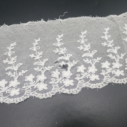 専用page〜✳︎フランスアンティーク　スカラップ　アンティークレース　フリル フランスアンティーク刺繍入りスカラップレースB レース cherir 通販