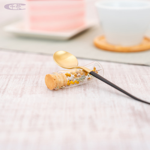 花のカトラリーレスト＊ガラスミニボトル＊ミモザ＊アンティーク調［ID