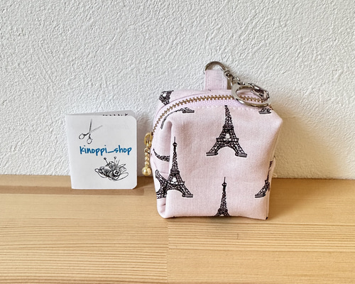 71⌘ キーホルダー付ミニミニポーチ（pink）イヤホンケース ポーチ