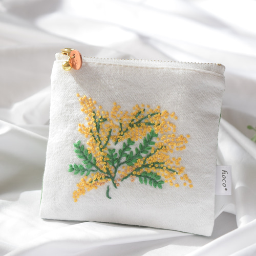 送料無料「ミモザ」手刺繍ポーチ ポーチ 「いってんものやさん」hoco