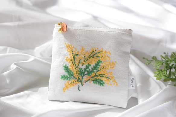 送料無料「ミモザ」手刺繍ポーチ ポーチ 「いってんものやさん」hoco