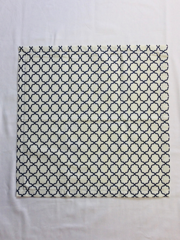 幾何学模様　ブルー　タロットクロス　リーディングマット 3枚目の画像