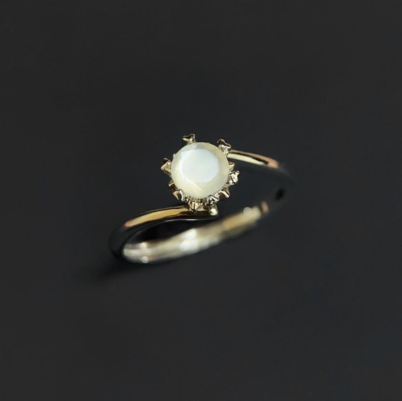 印度白月亮石純銀戒指 (溫潤白光) 第2張的照片