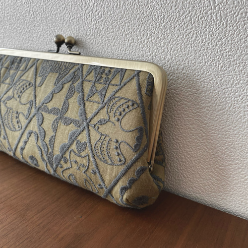 【受注品】ミナペルホネン/シンフォニー　カーキ/がま口長財布本革 受注品】ミナペルホネン/シンフォニー カーキ/がま口長財布本革