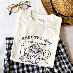 【５月中旬発送】Rabbit Tea  Tシャツ（クリーム）｜うさぎ〔動物シリーズ〕 1枚目の画像