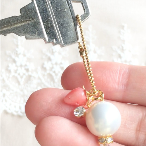 お手持ちのシュシュに♡ 上品 シュシュチャーム リボン ゆらゆら