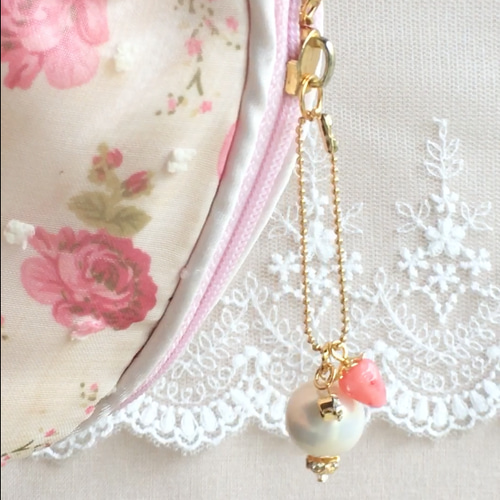 お手持ちのシュシュに♡ 上品 シュシュチャーム リボン ゆらゆら