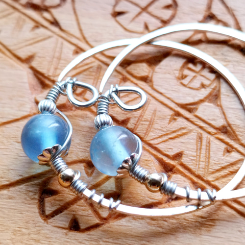 mem（メㇺ・湧水）のニンカリ【アイヌの耳飾り・ピアス】アクアマリン