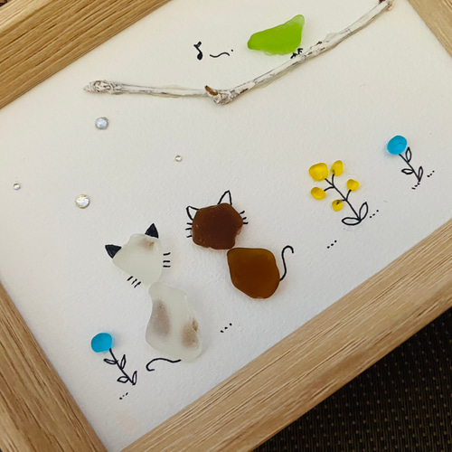 シーグラスアート（チャコちゃんとクジラちゃん〜夏〜）専用ページです☆ ちーちゃんさま専用ページ シーグラスアート インコちゃん3羽