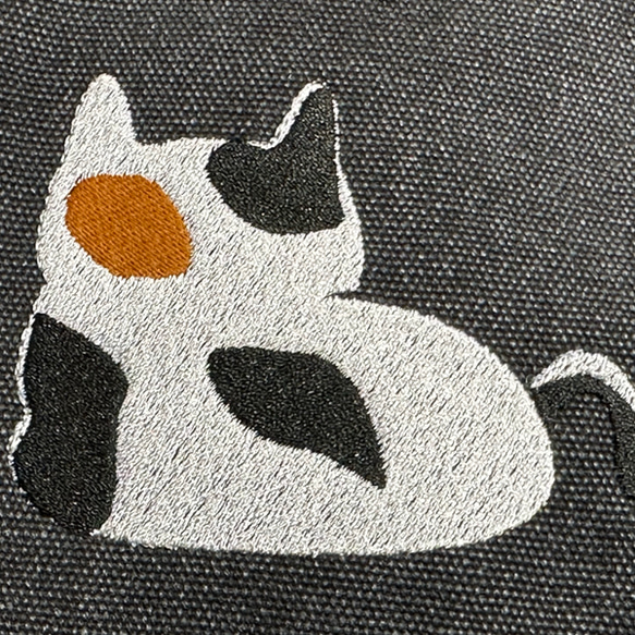 [免運費] 麻糬貓刺繡帆布拉鍊手提袋，有許多口袋 第2張的照片