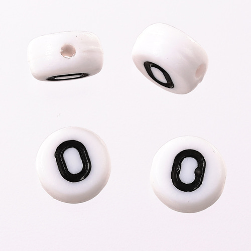 アルファベット ビーズ O ホワイト 丸 7mm 500個 母音 バラ