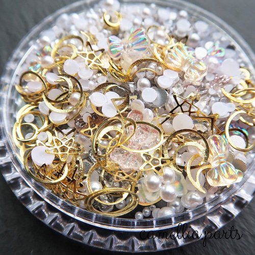 ミックス ネイルパーツ】リボン/ダイヤ/パール/メタルパーツ/ゴールド