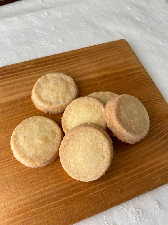 〈同梱発送〉さくさくバタークッキー16袋 Amazon.co.jp: お菓子の昭栄堂 九州純バタークッキー 30袋セット