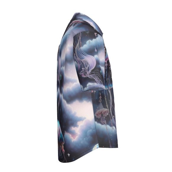幻想的でゆめかわいいクラゲときらびやかな飾りや宇宙 ボタンアップシャツ 半袖 4枚目の画像