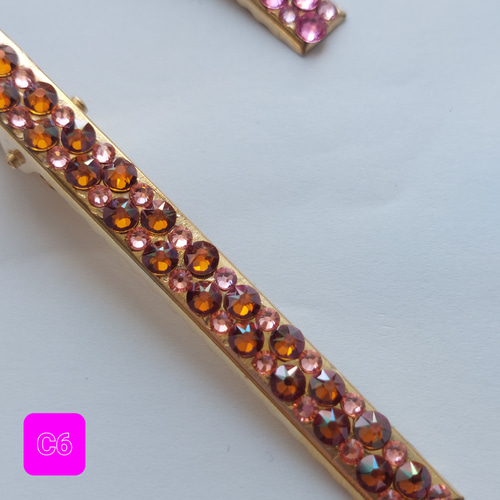 siiilon ヘアクリップ　ビーズ　レッド　ピンク siiilon ヘアクリップ ビーズ レッド ピンク