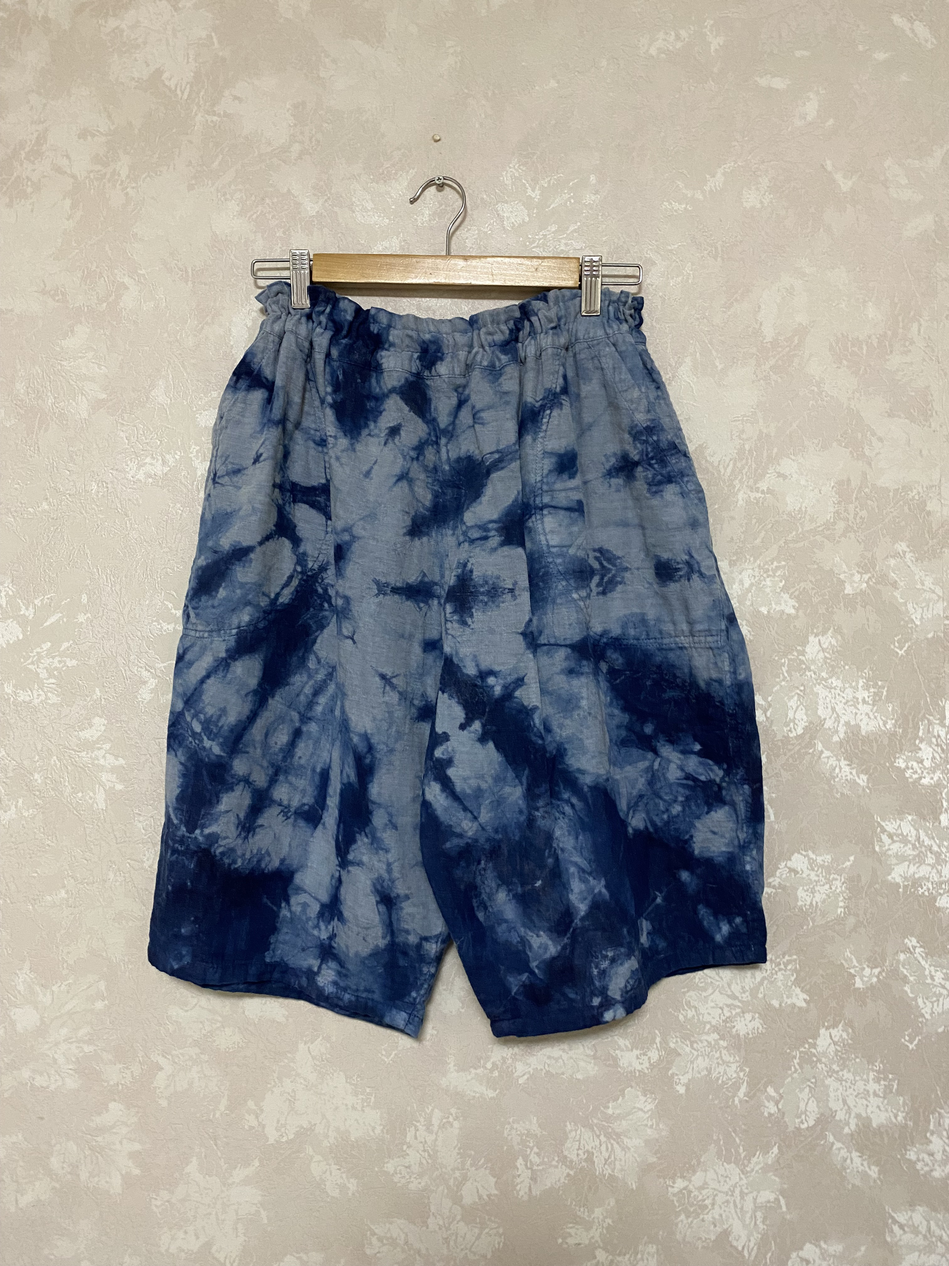 426.藍絞り染めハーフパンツ