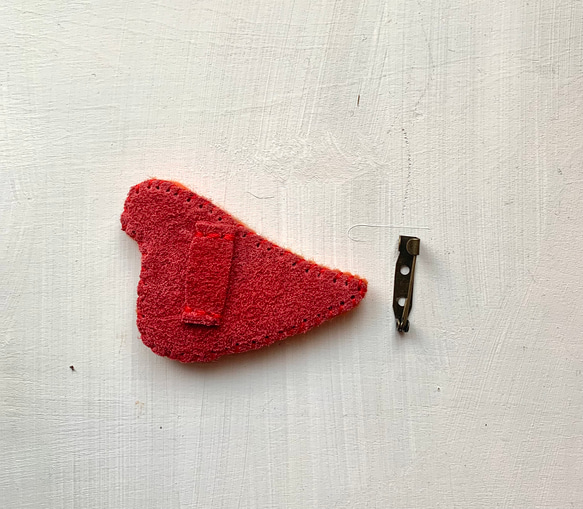 麻ひもの編み上げ夏バック（赤い鳥ブローチ付き） 7枚目の画像