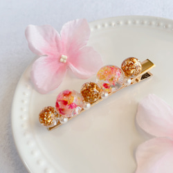 ヘアクリップ】7㎝ レジン 丸 ドライフラワー ゴールド ピンク ライン