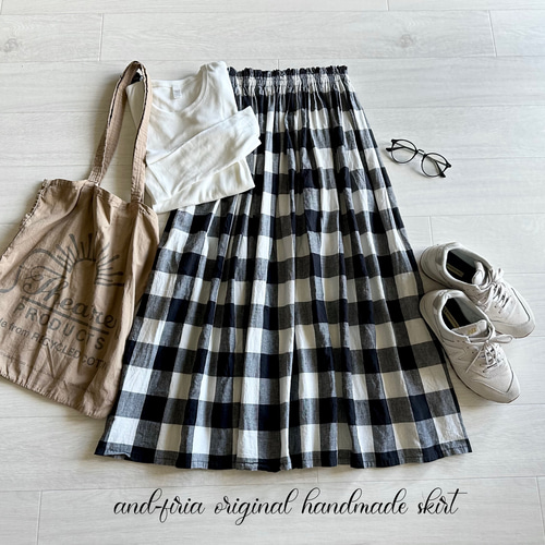 大人気♪ 播州織の大きめブロックチェックの綿麻ギャザースカート