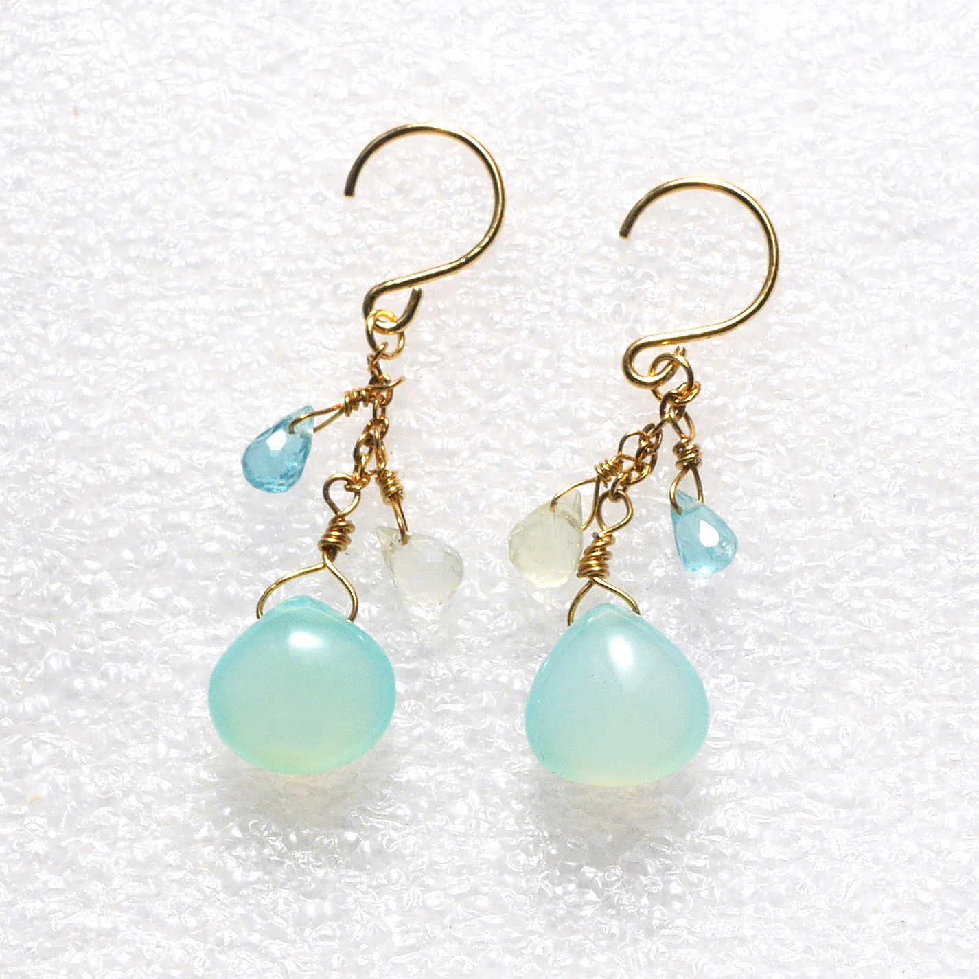 ピアス☆ブルーオパール・ネオンブルーアパタイト・プレナイト