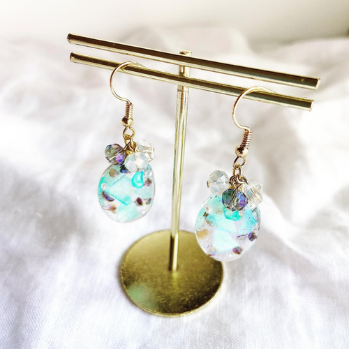 レジン　シェル　ピアス　ハンドメイド　イヤリング変更可 レジン カボション シェル ピアス ハンドメイド イヤリング変更